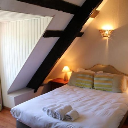 Le Poisson Ivre Bed & Breakfast Dinan Ngoại thất bức ảnh